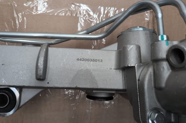 Toyota Tacoma 4WD PreRunner 1995 to 2004, 4Runner 1996 to 2002 Power Steering Rack and Pinion — photo 5