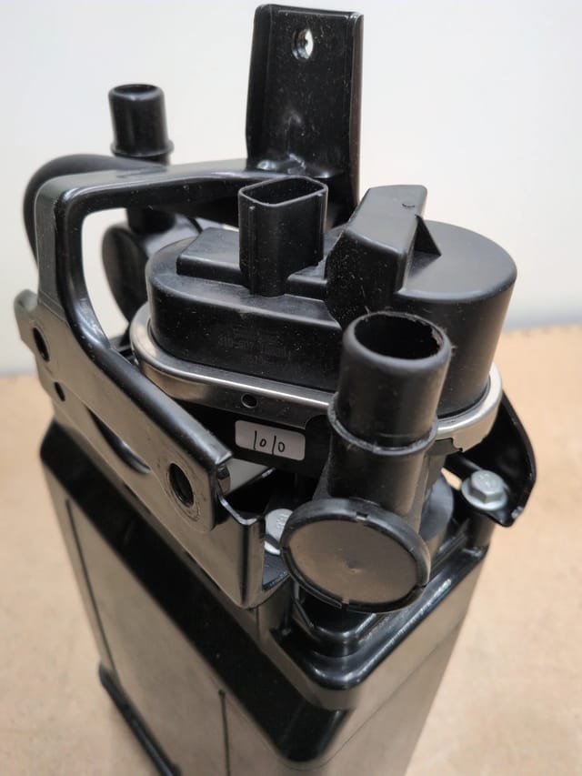 Dorman 911-653 Vapor Canister Toyota Highlander 2008-2010 2013 Lexus RX350 — photo 5