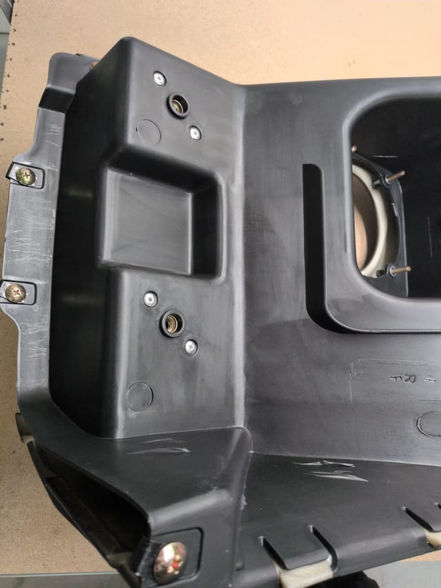 Peterbilt 579 2013-2019 Black Front Bumper Corners Pair w/ Fog Light Hole — photo 6