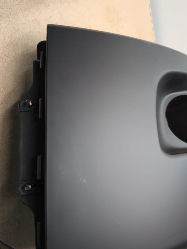 Peterbilt 579 2013-2019 Black Front Bumper Corners Pair w/ Fog Light Hole — photo 3