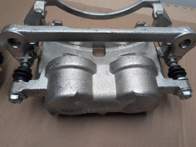 Front Brake Calipers Ram 2500 3500 2009 2011-2018 — photo 6