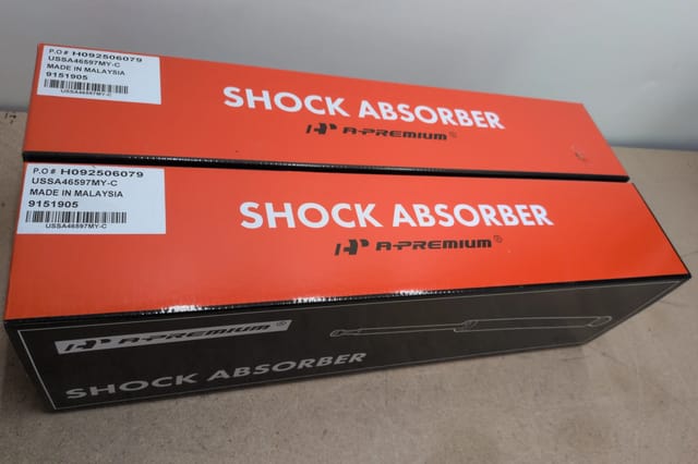 Rear Shocks Pair Chrysler Pacifica AWD 2020-2024 One Mount Broken — photo 5