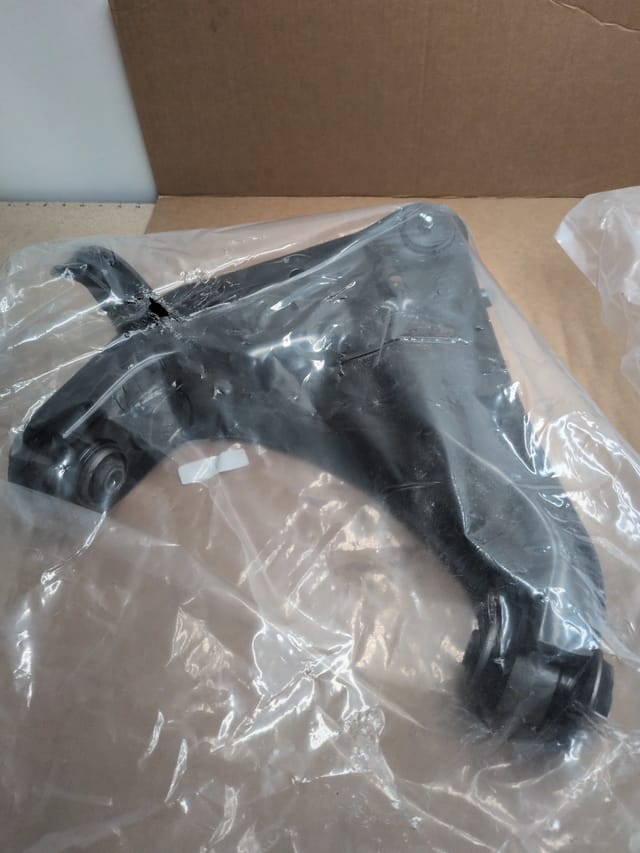 Front Lower Control Arms Ford Ranger 4x4 4WD 1998-2002 2011 — photo 5