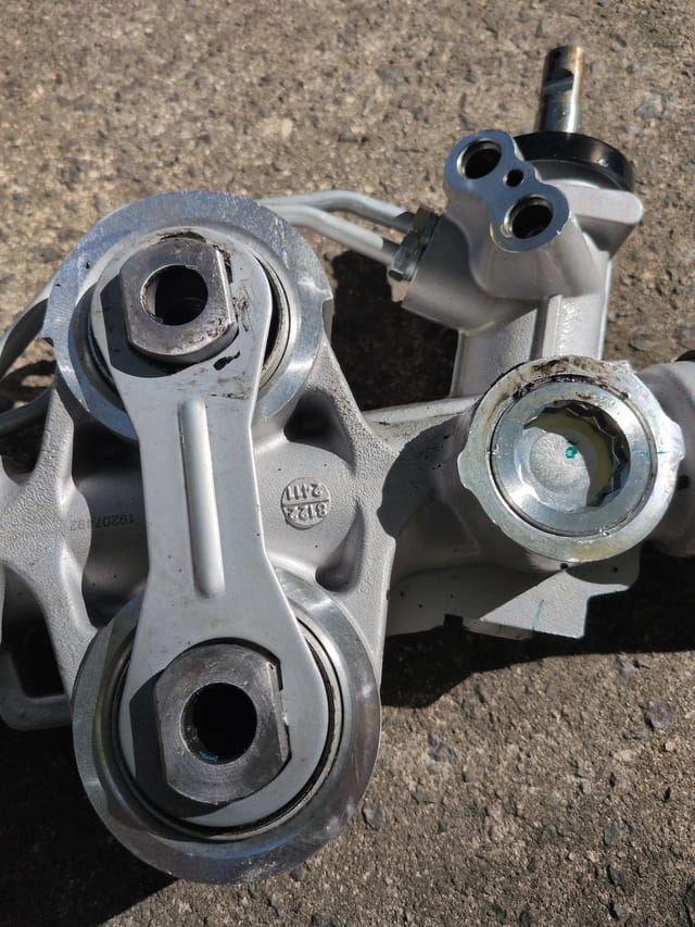 Rack and Pinion 2007-2014 Chevy Tahoe GMC Yukon — photo 4